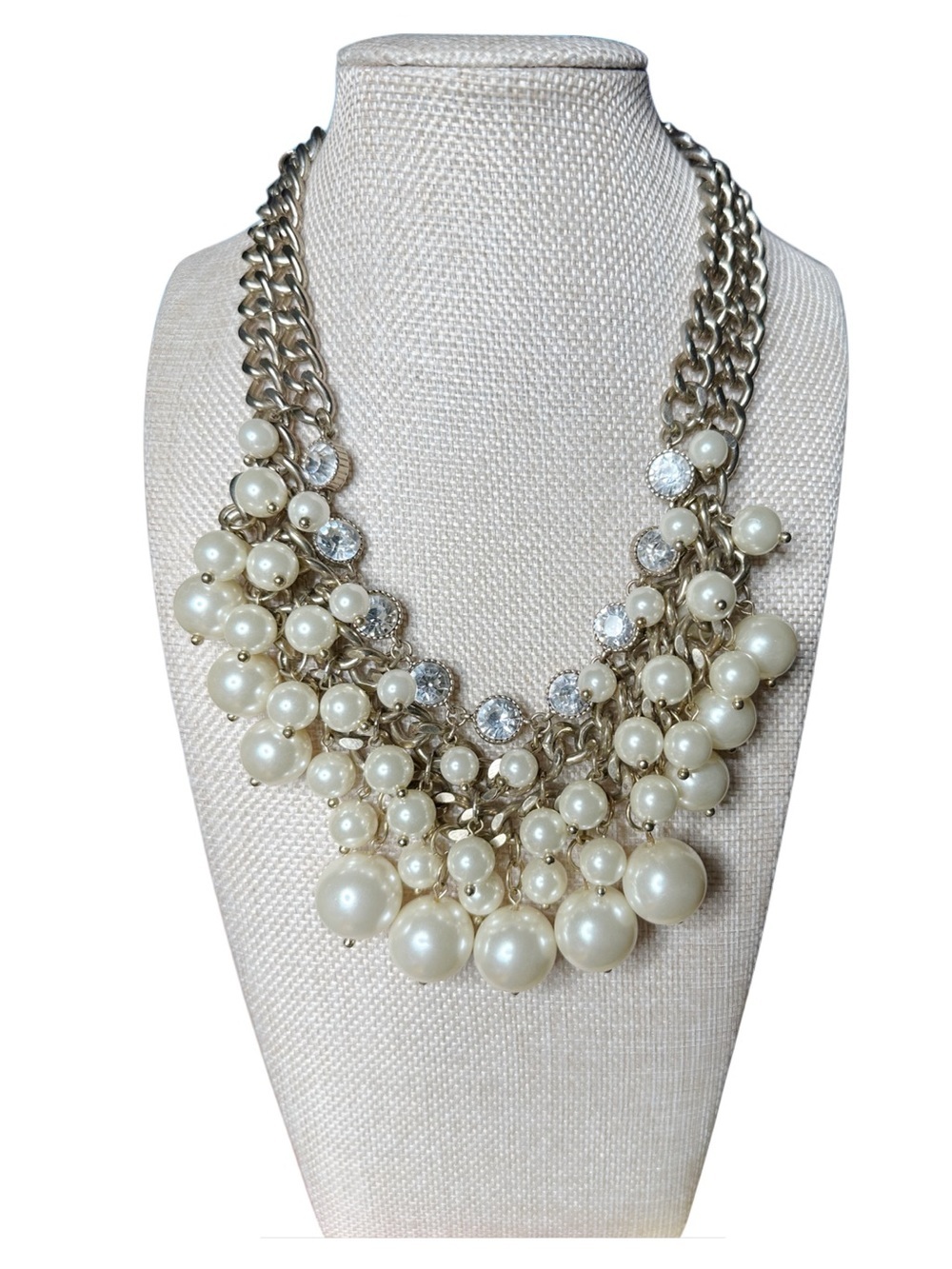 Vintage Pearl Cluster Statement Necklace in Cream